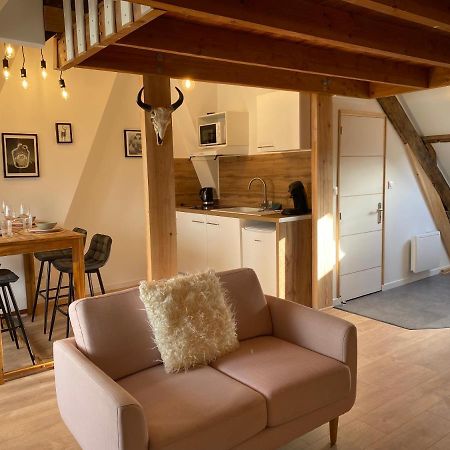 Le Chalet Calais Bagian luar foto
